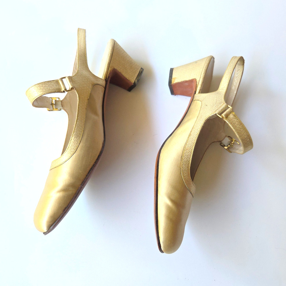 Vintage 60s Gold Kitten Heels Size 6.5 Strappy Dan Berk Joseph Magnin Retro - Picture 4 of 8